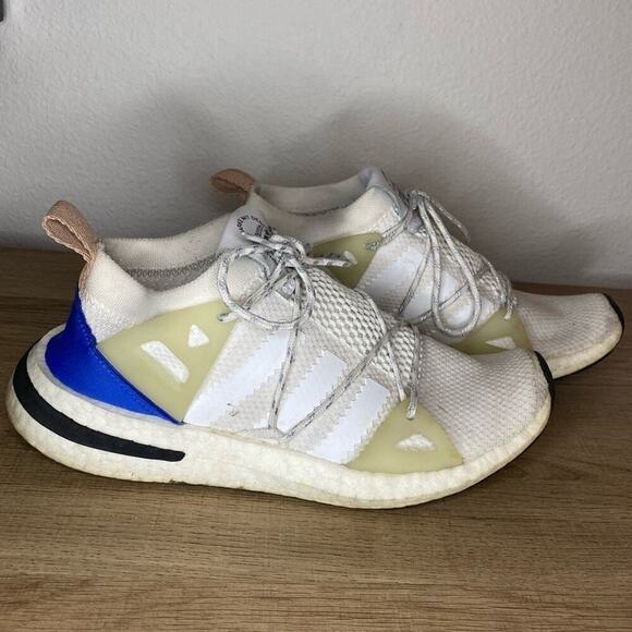 Adidas Arkyn Cloud White Ash Womens Running Shoes Blue Detail Lace Up Mesh - Picture 4 of 7